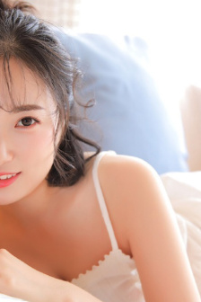 西施流眼泪翻白眼咬铁球图片
